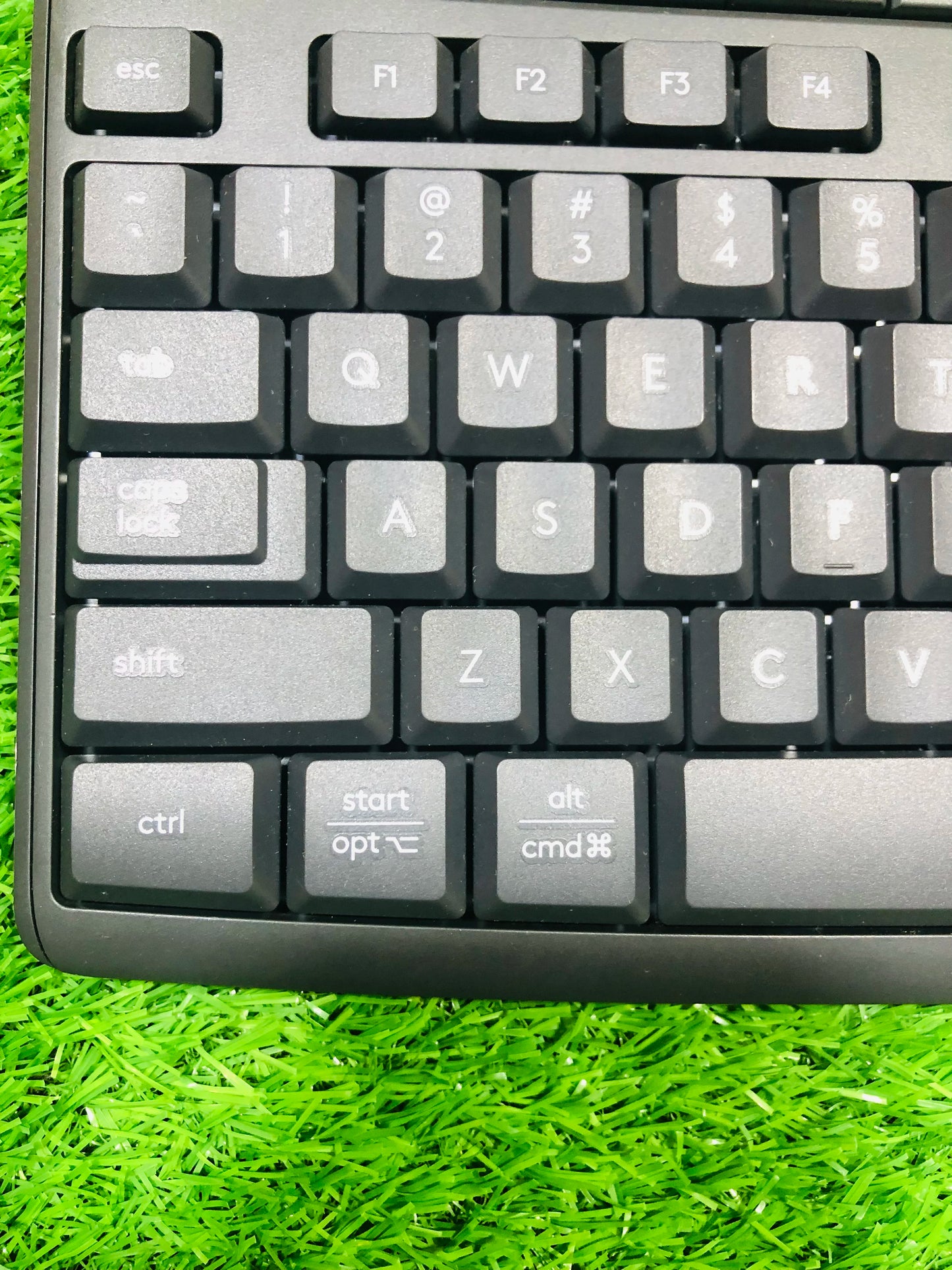 Logitech MK370 – Latest Wireless Keyboard & Mouse Combo USED